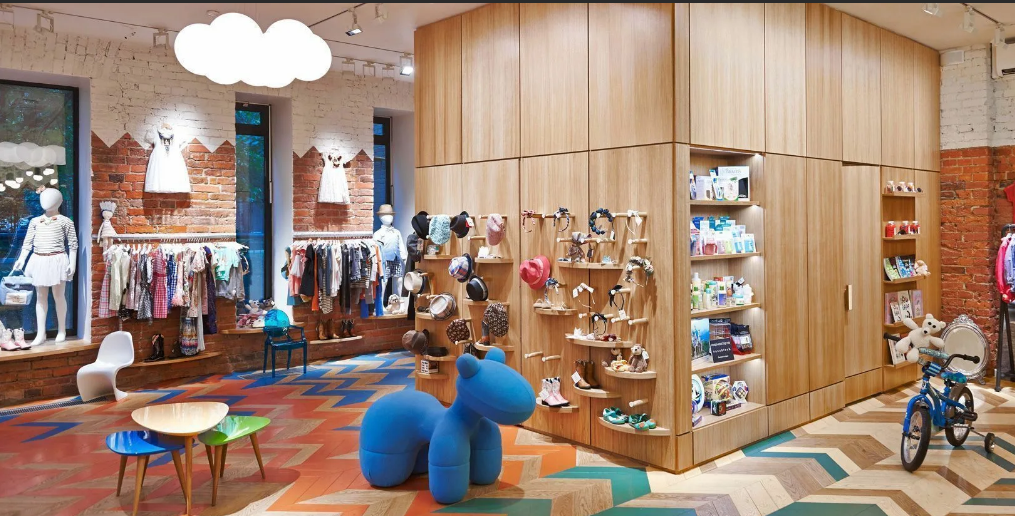 Дизайн интерьера магазина одежды/обуви