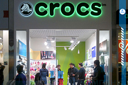 Магазин «CROCS»
